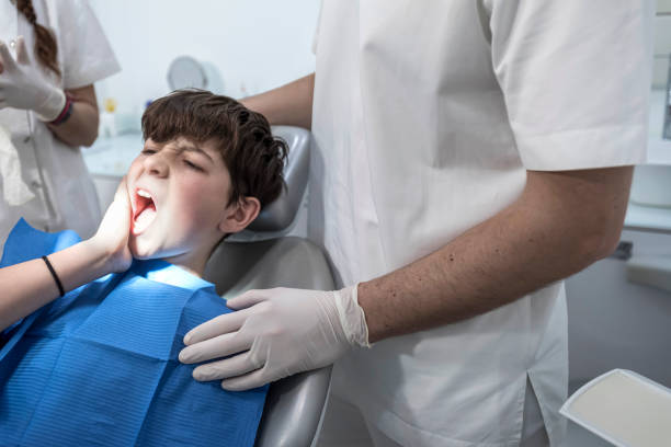 Best Emergency Dentist for Knocked-Out Tooth in Hammond, WI